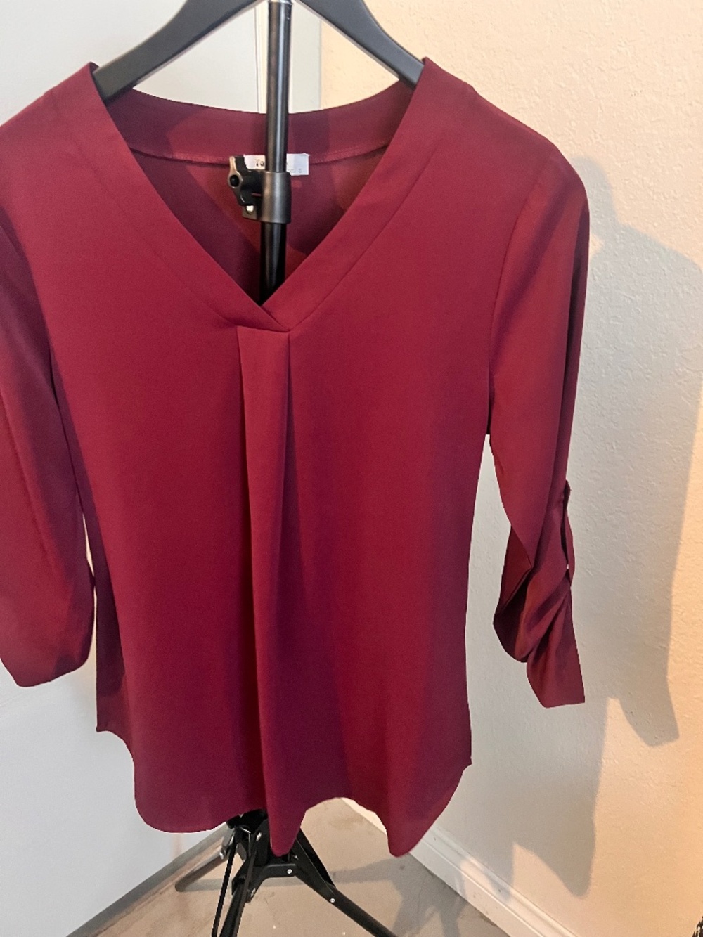 Youtalia Burgundy Roll Tab Sleeve Blouse | Size Small